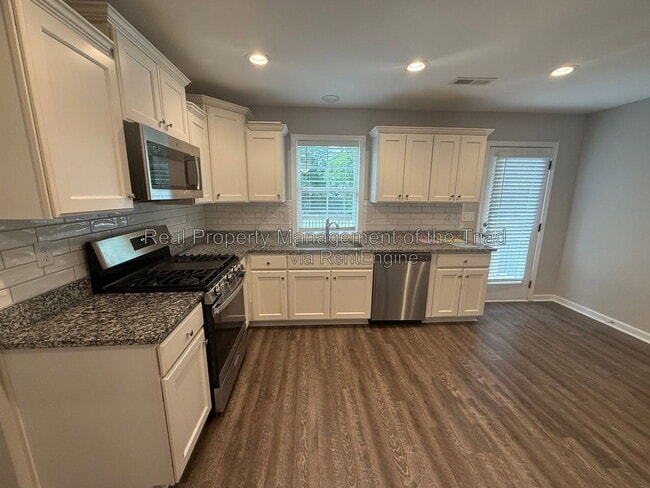 Photo - 2708 N Patterson Ave