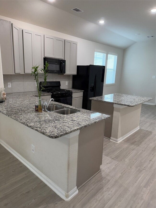 Photo - 3056 Plateau Dr