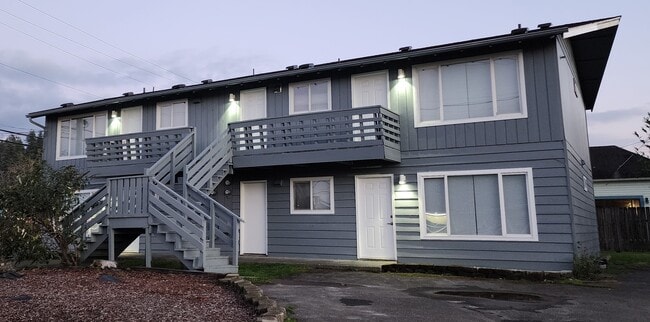 819 E 2nd St Unidad 4
