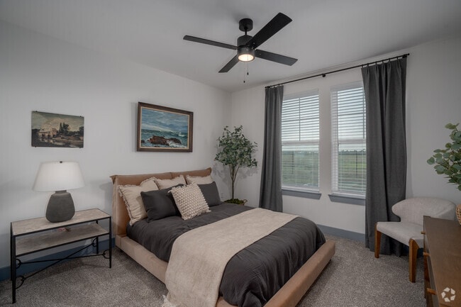 2BR, 2BA - 1,228SF - Primary Bedroom