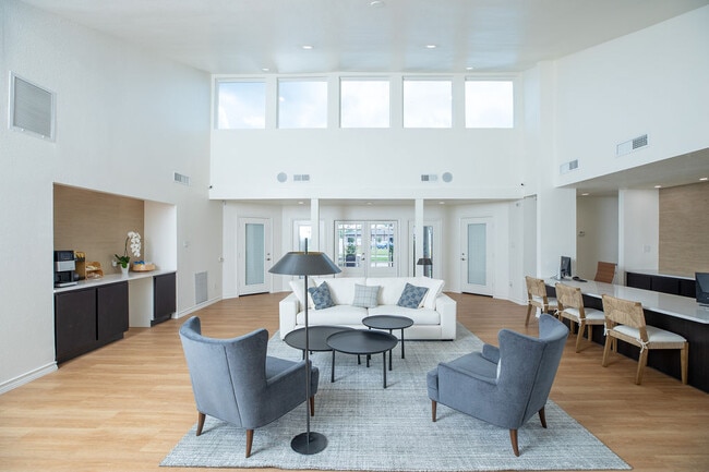 Regency Park apartments — community photo