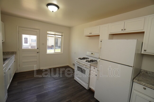 Photo - 4475 E Yale Ave