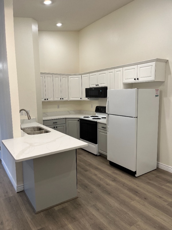 Building Photo - 1541 Riverside Ave Unit 22 Rental