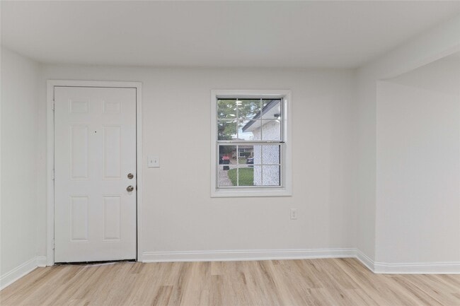 Photo - 2101 W Gulf St