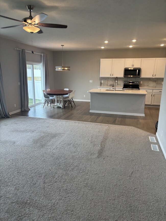 Photo - 18113 Sage Cir