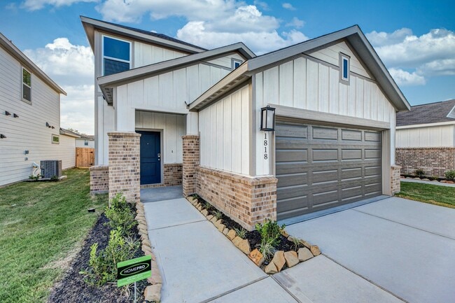 Photo - 1818 Whispering River Dr