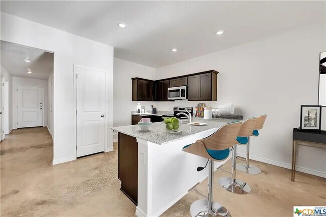 Photo - 1238 Lehmann