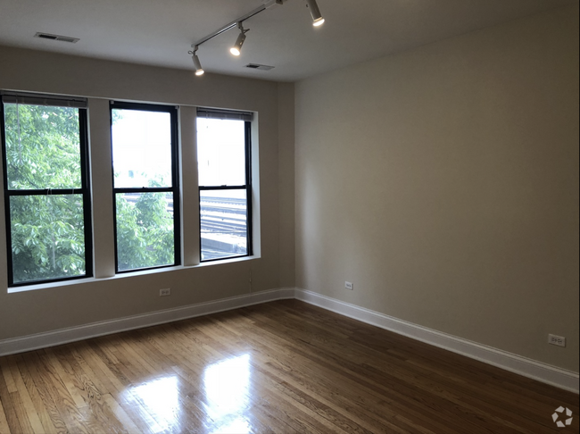 Building Photo - 1114 W Balmoral Ave Unit 2 Rental