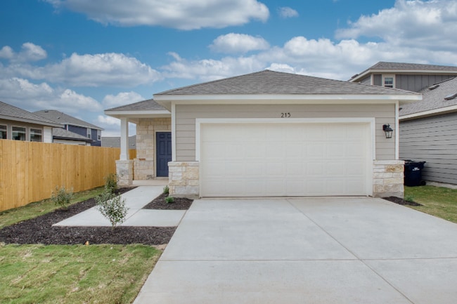 Photo - 215 Kellys Heroes Way