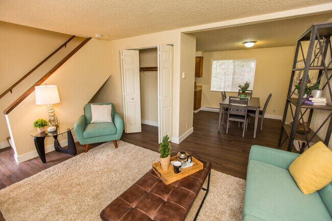 Photo - ST. JAMES SQUARE