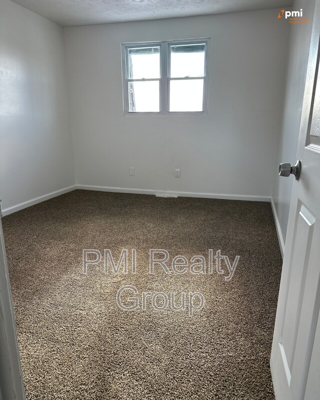 Photo - 600 Commerce Ave NW