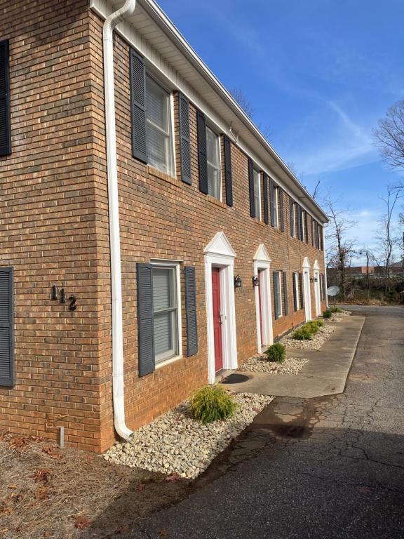 Photo - 112 State Rd S-42-7449