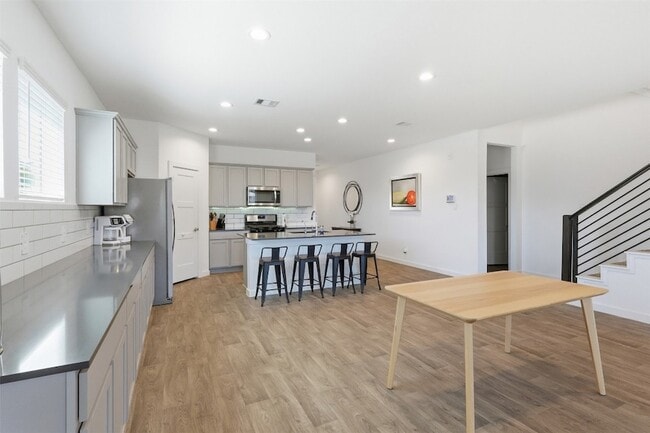 Photo - 14280 Big Bnd Dr