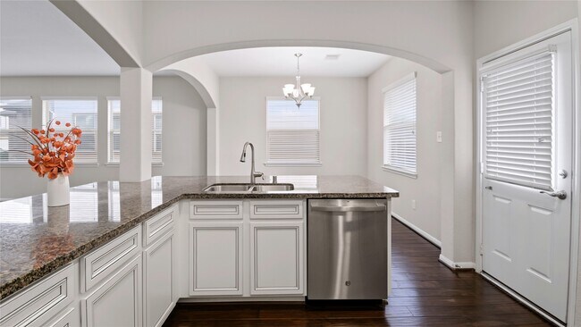 Photo - 8403 Columbia Forest Dr