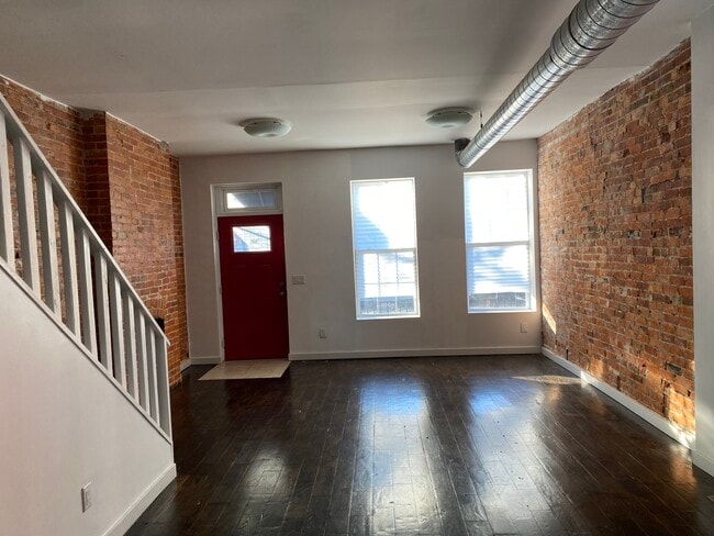 884 Oak St Unit A