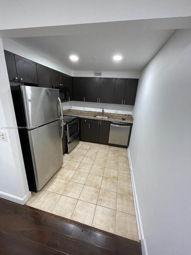 Photo - 251 SW 132nd Way Condominio Unidad 412H