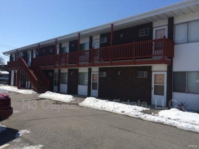 Building Photo - 1306 9th St Unit 203 Rental