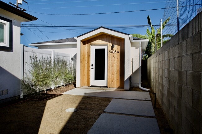 Photo - 5435 W 123rd Pl Unidad A