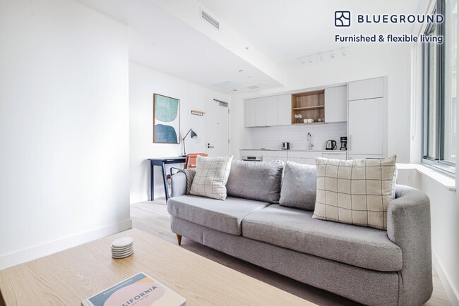 Photo - 1 Florida Ave NE Unidad FL3-ID956