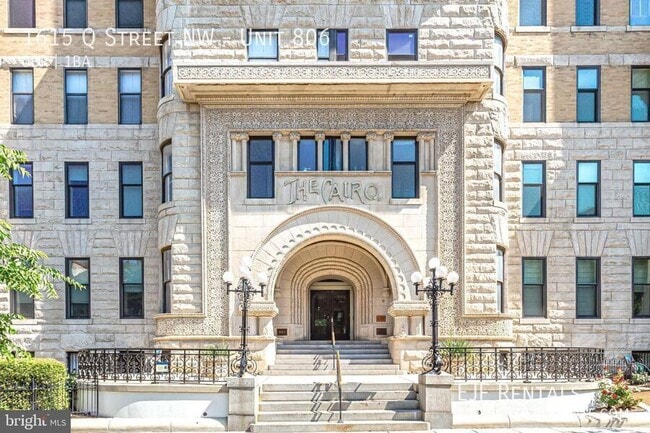 Building Photo - 1615 Q St NW Unit 806