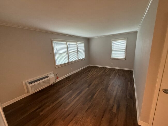 Living room - 813 Daniels St Unit A