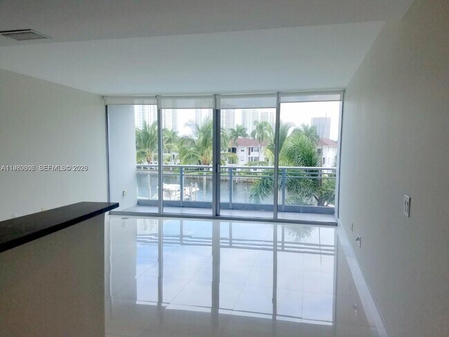 Photo - 2950 NE 188th St Unit 237