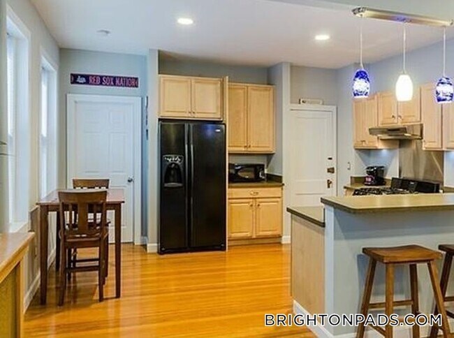 Photo - 1872 Commonwealth Ave Unit 14