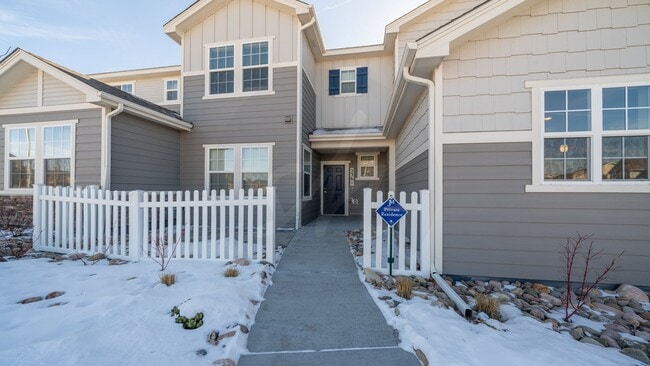 Building Photo - 3 Bedroom Townhouse in Wolf Ranch