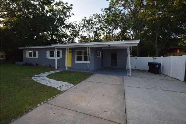 Building Photo - 2637 Healy Dr
