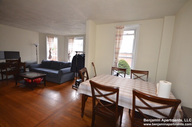 Photo - 316 Tappan St Apartment Unit 1