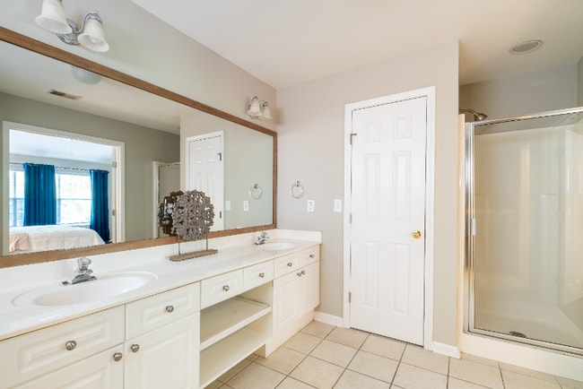 Photo - 846 Castlemaine Ct