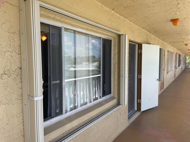 Photo - 100 Village Green Cir E Unit 312