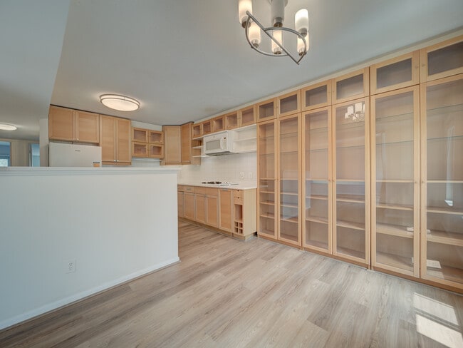 Photo - 5017 7th Rd S Unidad 101 Rental