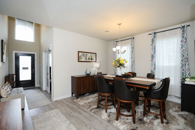 Photo - 5511 Gothic Oak Dr