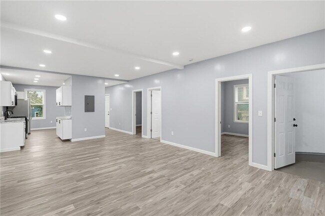 62 Cypress St Unit 2