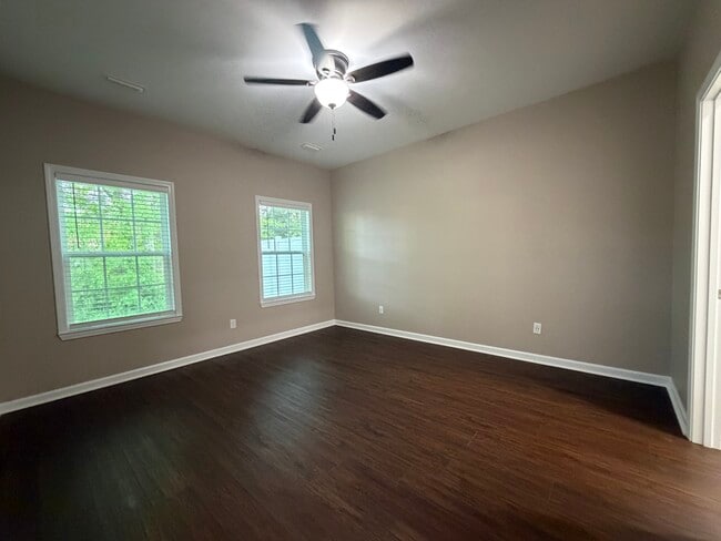 Photo - 137 Heyward Dr