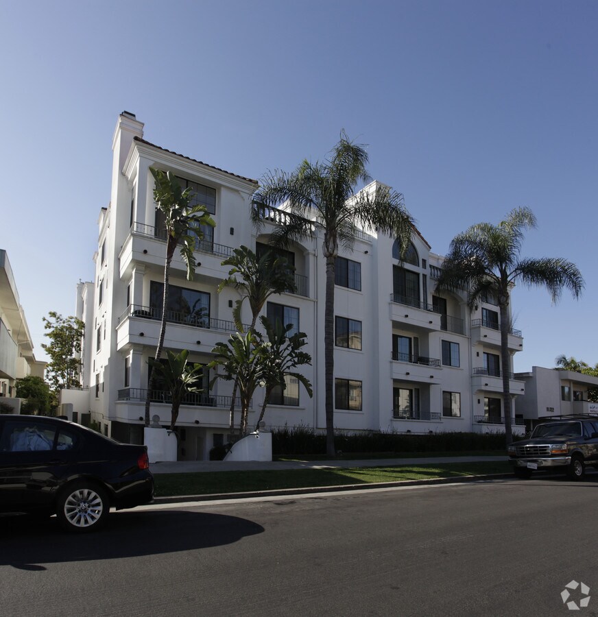 Photo - 11710 Mayfield Ave