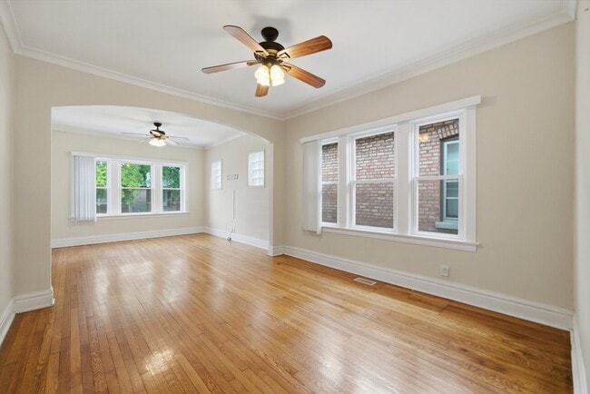 Photo - 2240 Highland Ave