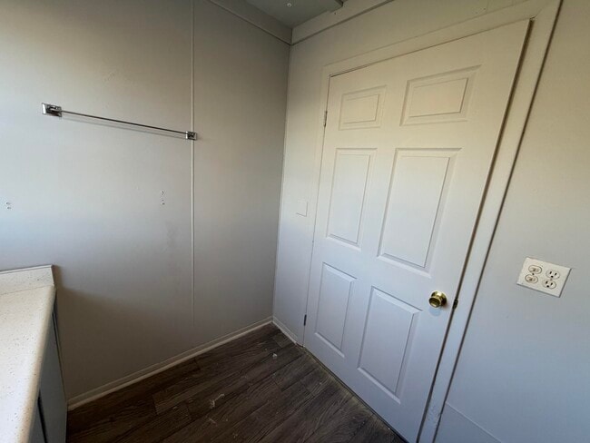 Photo - 1128 Chandler-