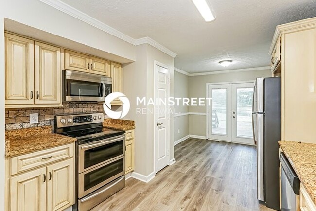 Photo - 3 Bedroom Pet-Friendly Home in OLD HICKORY, TN with Main Street Renewal