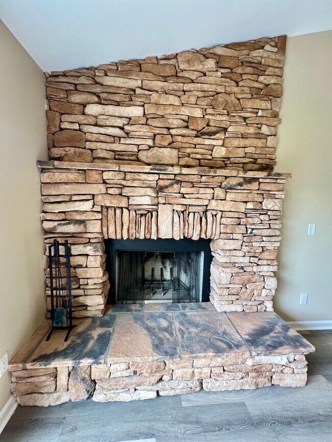 Photo - 440 Windswept Dr