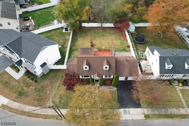 Photo - 29 Winifred Dr