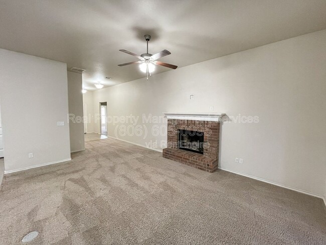 Photo - 7418 102nd St