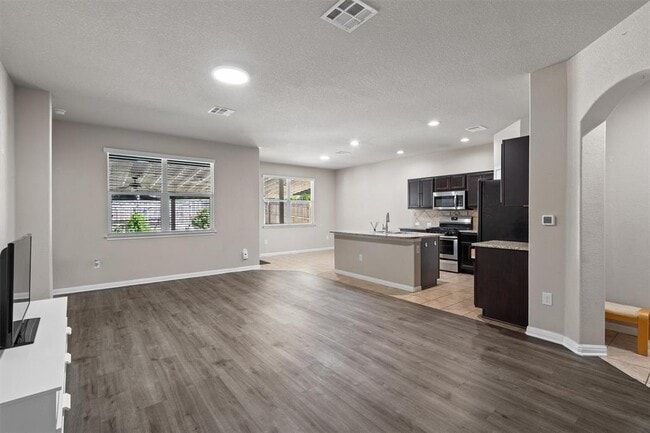 Photo - 13809 Harrisglenn Dr