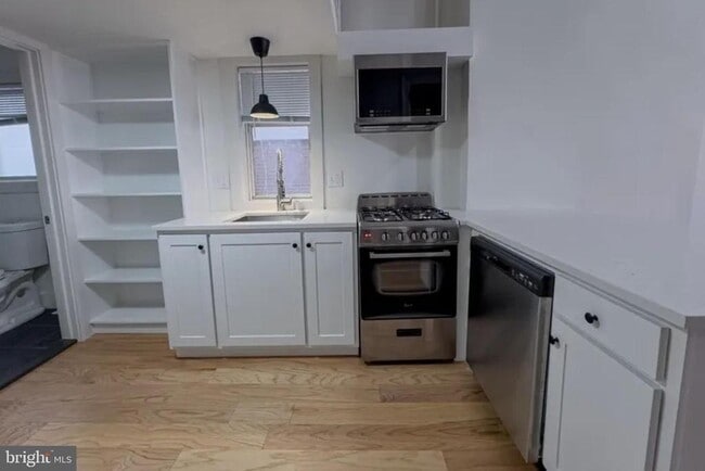 Photo - 1714 Mt Vernon St