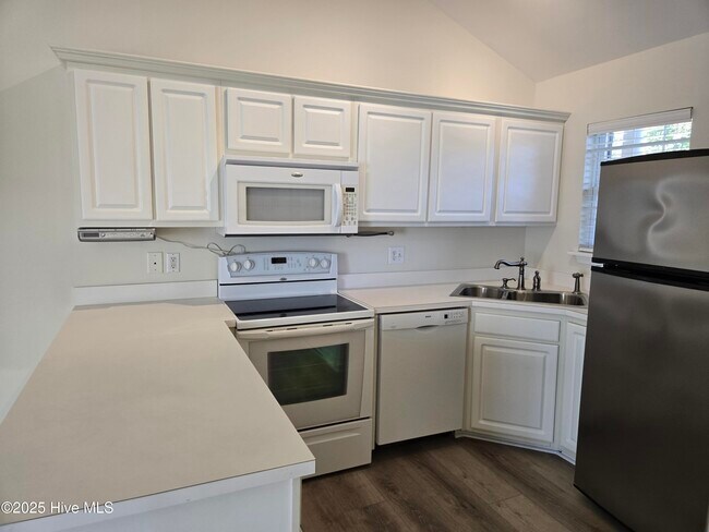 Photo - 3909 Merestone Dr