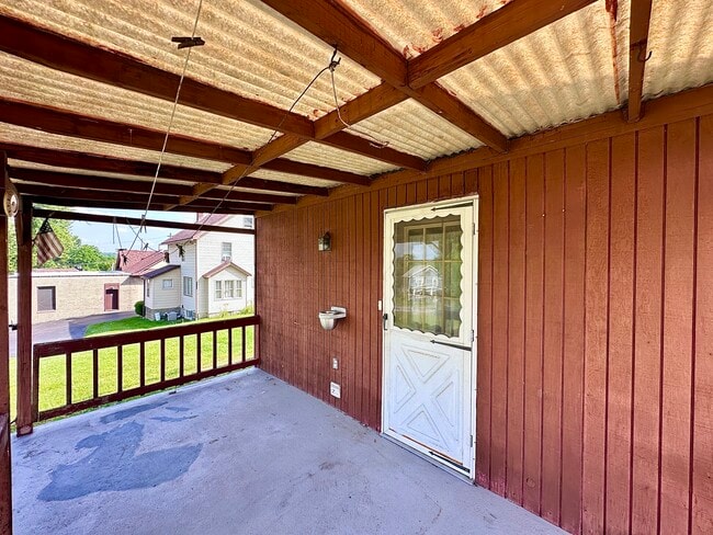 Photo - 1819 E Washington St