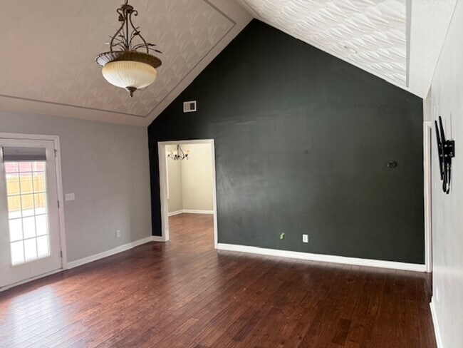 Photo - Piedmont Dr E, 131