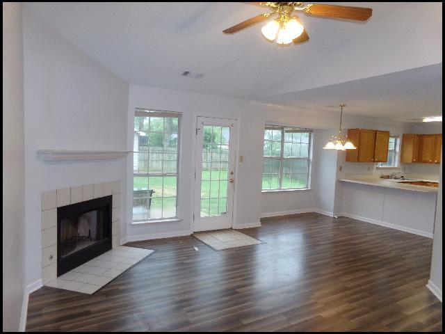 Photo - 2301 Lakeshore Dr