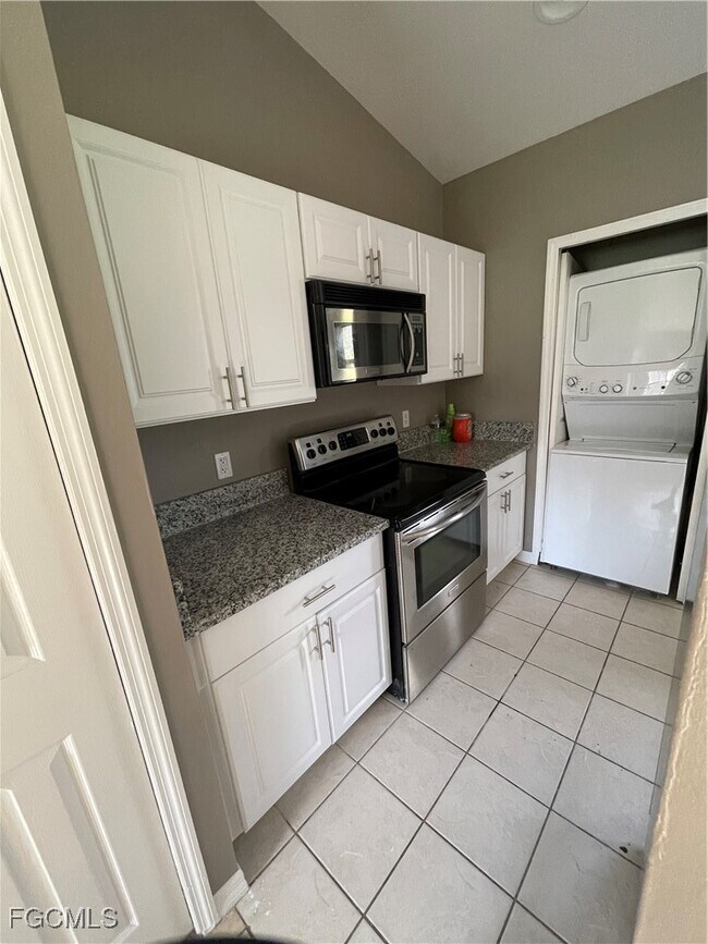 Photo - 4718 28th St SW